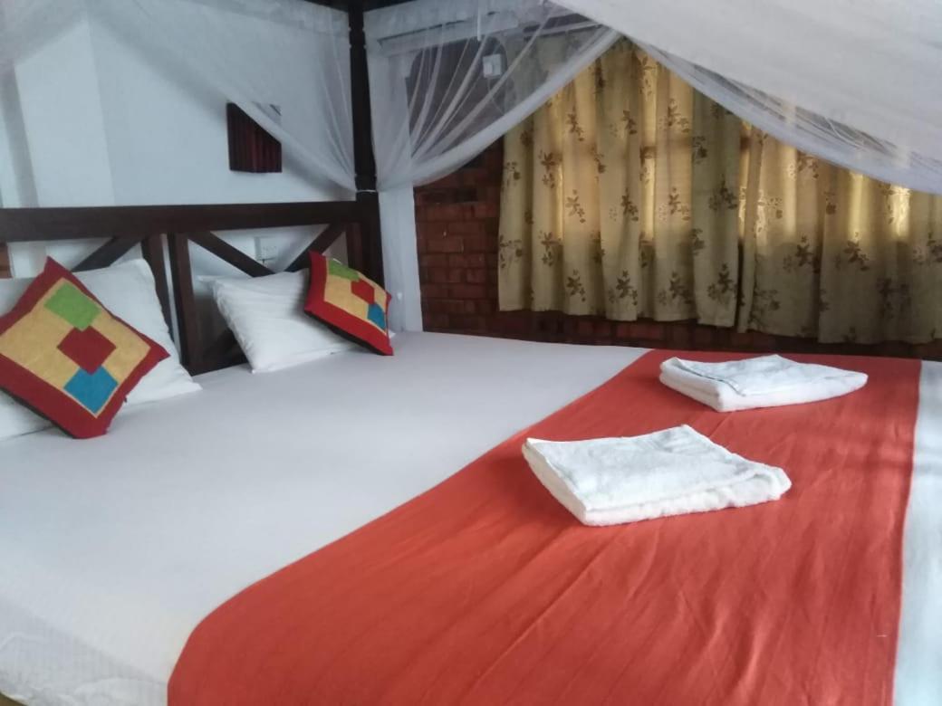 Blue Horizon Beach Hotel Tangalle Exterior foto